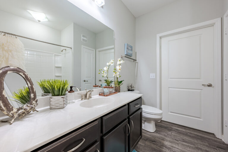 Hurstbourne Estates apartments interior bathroom.